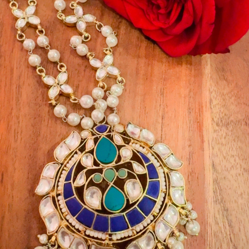 Rajwari Kundan Tukra Neckline