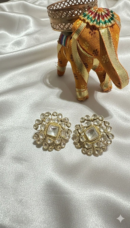 Zoya Kundan